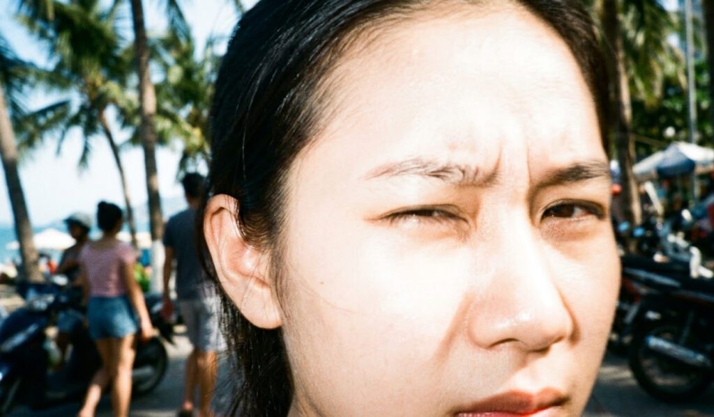 mắt phải nữ giật có điềm gì - 2026 - nha trang- olympia 3