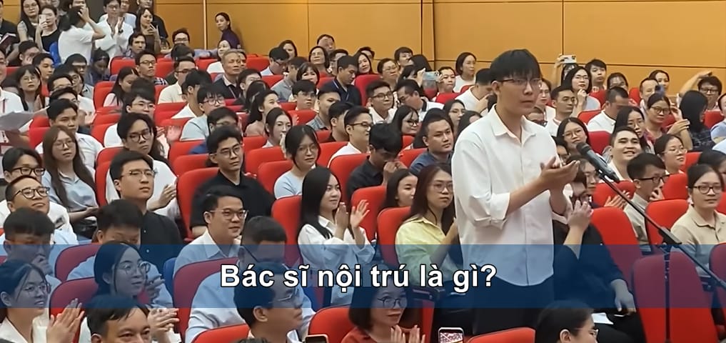 Bác sĩ nội trú là gì